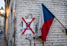 Česká republika zablokovala Polymarket. Európa sa zhoduje: predikčné trhy sú hazard